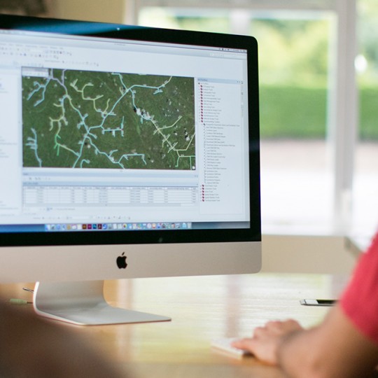 Best GIS software & hardware configurations